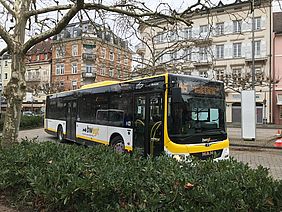 Ein Bus der Linie X45 in Baden-Baden